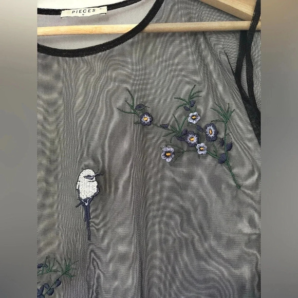PIECES Sheer Embroidered Top - Picture 2 of 5